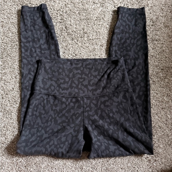 lululemon Black High-Rise Leggings with Subtle Texture - Picture 2 of 5